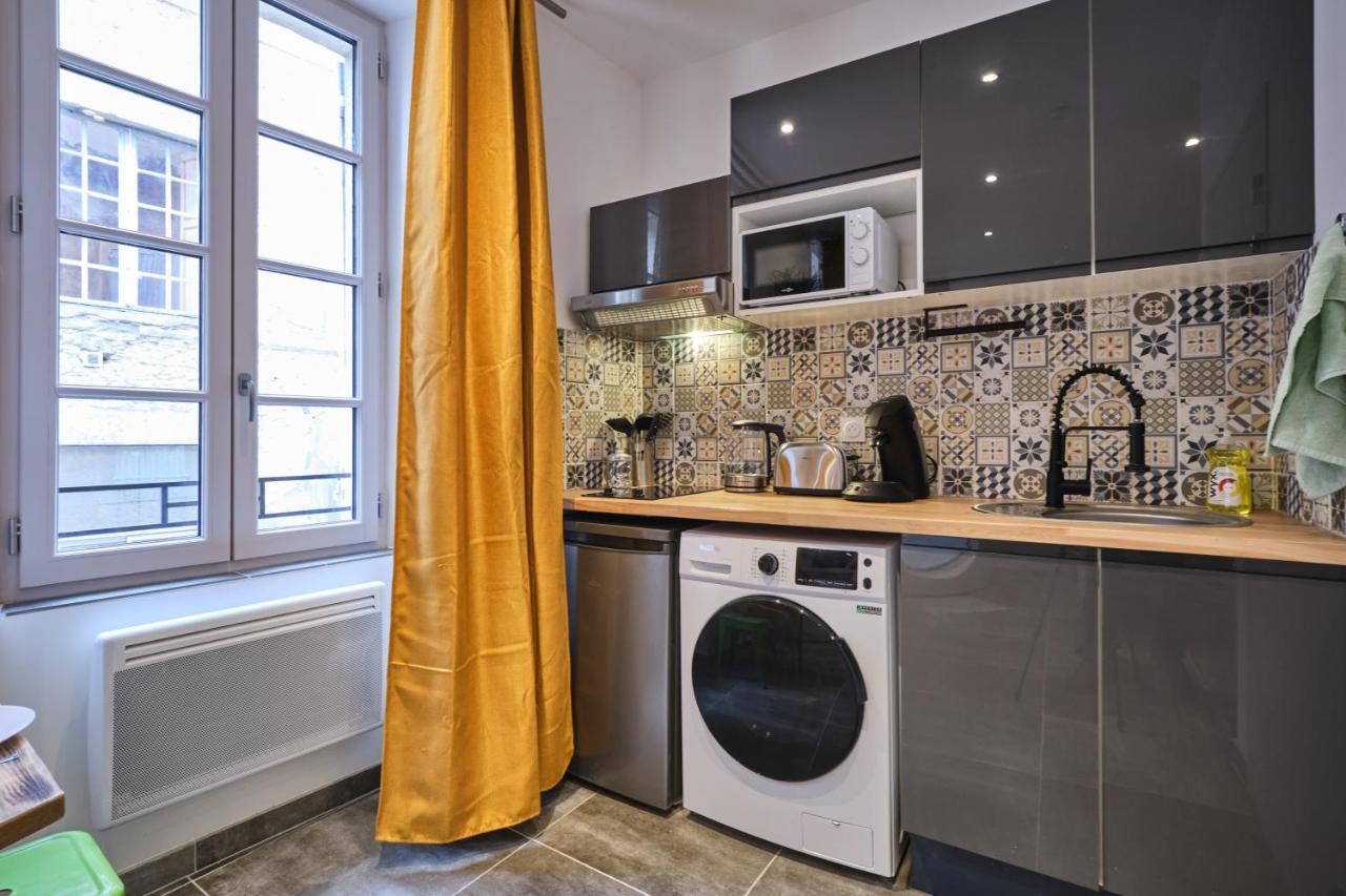 Place Carnot - Studio Tout Equipe Avec Jacuzzi Proche Toutes Commodites Carcassonne Luaran gambar